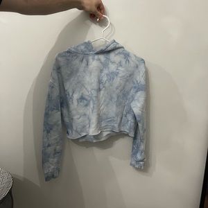 cropped tie dye sweatshirt
